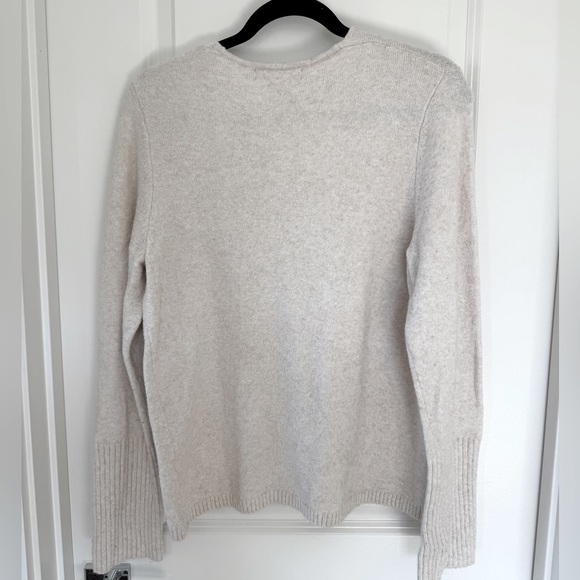 Treasure & Bond V-Neck Sweater - Picture 5 of 5
